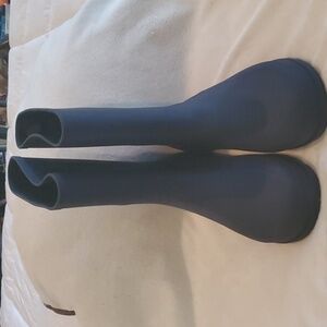 CAT AND JACK NAVY BLUE SIZE 5 KIDS RUBBER SLIP ON BOOTS